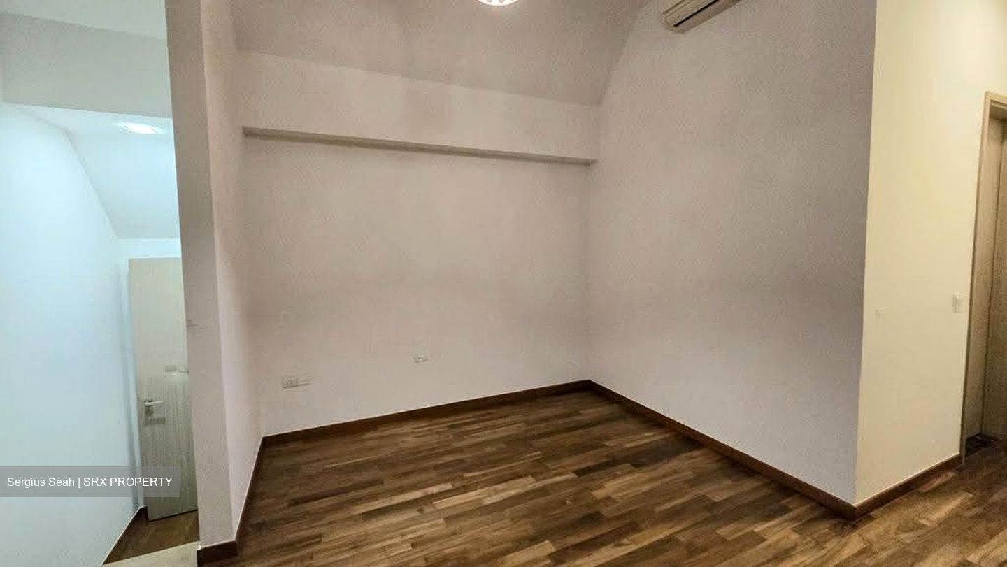 Flamingo Valley (D15), Condominium #629783741